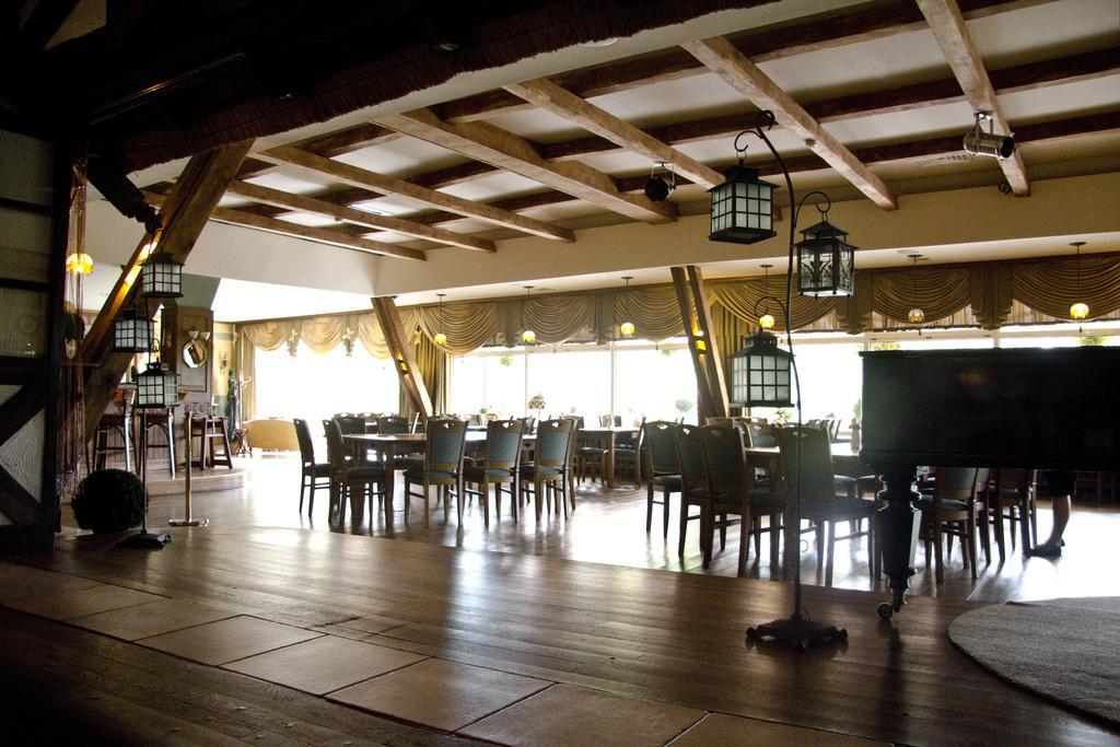 Hotel Niedzwiadek Вджидзе Кишевске Екстериор снимка