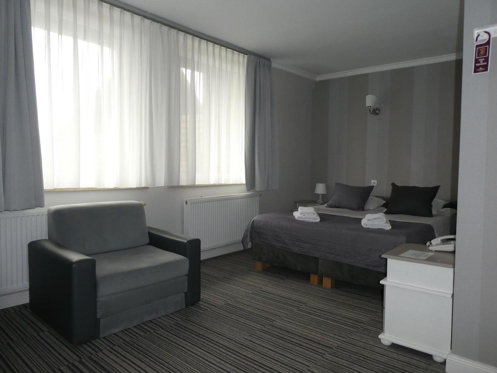 Hotel Niedzwiadek Вджидзе Кишевске Екстериор снимка