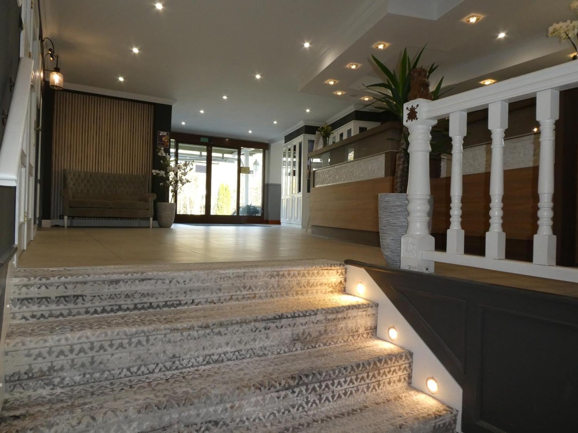 Hotel Niedzwiadek Вджидзе Кишевске Екстериор снимка