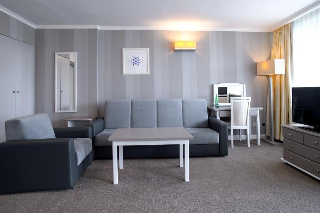Hotel Niedzwiadek Вджидзе Кишевске Екстериор снимка
